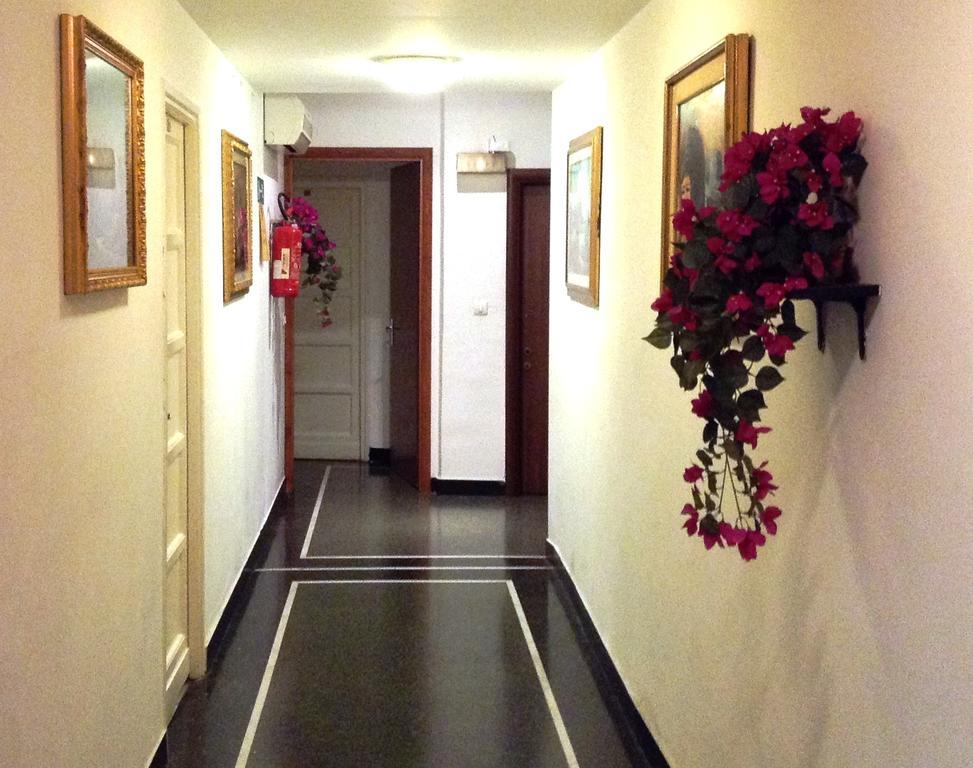 Hotel Bernheof Genoa Exterior photo